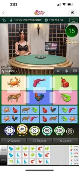 Sexy Fish Prawn Crab game with colorful animal icons and a live dealer at the gaming table.